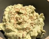 A picture of step 3 of Avocado dip - vegan.