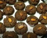 A picture of step 4 of Chocolate And Coconut Nan Khatai.