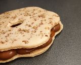 Une image de l'étape 40 de Couronne des rois en macaron, crème namelaka chocolat-praliné et.