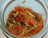Foto langkah ke 2 dari resep Sambal tumis bawang teri.