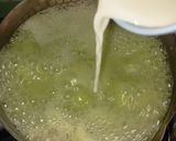 Foto langkah ke 3 dari resep Es Lilin Creamy Matcha.