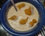 A picture of step 5 of Dahi phulki.