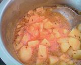 आलू की ग्रेवी वाली सब्जी (aloo ki gravy wali sabzi recipe in Hindi) रेसिपी चरण 2 फोटो