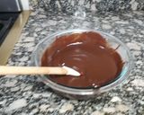 Foto del paso 6 de la receta: Tarta de vainilla, mermelada y ganache de chocolate