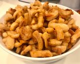 Hình bước làm 1 của món Cơm chiên tóp mỡ ăn kèm dưa chua