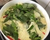 รูปขั้นตอนการทำที่ 4 ของ โรตีแกงเขียวหวานไก่ ไส้ไข่เค็ม 🥥🥚🍗