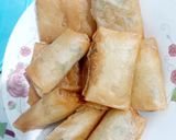 Foto langkah ke 3 dari resep Lumpia goreng (isi mie,telur dan sayur).