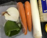 Foto del paso 2 de la receta: Lentejas con chuleta de lomo cerdo - cocina de aprovechamiento