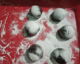 Foto langkah ke 9 dari resep Double Choco Mochi Strawberry.