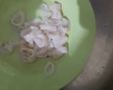 Foto langkah ke 1 dari resep Calamari crispi (Cumi Goreng Tepung).