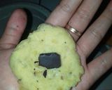 Foto langkah ke 3 dari resep Bola-bola Pisang Coklat Lumer.