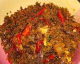 Foto langkah ke 5 dari resep Tumis Ikan Peda Pedas Asin.