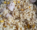 Foto del paso 5 de la receta: Pasta fría con pollo y maíz 🌽