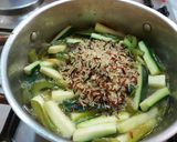 Foto del paso 4 de la receta: Arroz con verduras y frutos secos