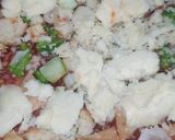 A picture of step 3 of Instant Noodles pizza.