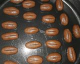 صورة لخطوة 3 من وصفة ☕ حلا حبات القهوة ☕