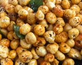 A picture of step 5 of Spicy Garlic Makhana.