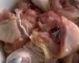 Hình bước làm 1 của món Gà kho gừng nghệ