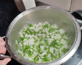 Foto del paso 2 de la receta: Mollejas encebolladas