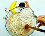 A picture of step 5 of Oats Banana Muffins.
