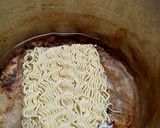 Foto langkah ke 1 dari resep 69.Pizza/Martabak mie.