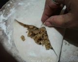 A picture of step 10 of Fish kachori with pudina chutney.
