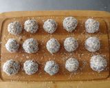 Foto del paso 10 de la receta: Trufas riquísimas y saludables de banana y mantequilla de maní!!