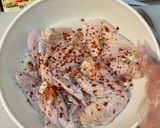 Foto langkah ke 1 dari resep Hot Flaming Chicken Wings.