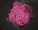 Foto langkah ke 7 dari resep Spaghetti Red Dragon Fruit.
