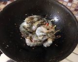 Foto langkah ke 3 dari resep Udang Saos Mentega.