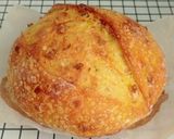 Foto langkah ke 23 dari resep Kunyit Chili Flakes Cheese Sourdough Bread (Open Bake Method).