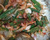 A picture of step 8 of Masala Bhindi.