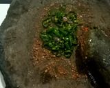 Foto langkah ke 2 dari resep Sambel Tempe khas Padang ala Chef Yongki Gunawan.