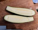 A picture of step 1 of Courgette, feta and mint.
