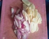 Foto langkah ke 2 dari resep Tumis sayur baso.