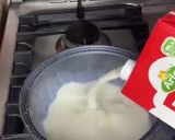 A picture of step 1 of Fruity oatmeal.