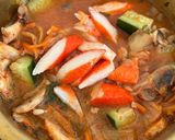 Foto langkah ke 3 dari resep Salmon Kimchi Jjigae.