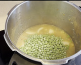 Foto del paso 5 de la receta: Sepia con guisantes y champiñones