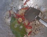 Foto langkah ke 3 dari resep Oseng Daun Pepaya Teri.