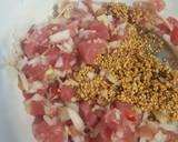 Foto del paso 4 de la receta: Tartar de atún sobre base de guacamole
