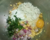 Foto langkah ke 3 dari resep Bakwan Jagung Bunga Telang.