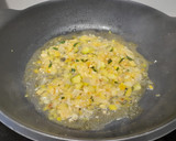 Foto del paso 1 de la receta: Bacalao cremoso con verduritas y trompeta de la muerte