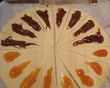 Foto del passaggio 2 della ricetta Mini croissant nutella e albicocca