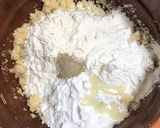 A picture of step 2 of Maamoul.