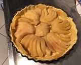 Une image de l'étape 6 de Tarte aux coings,vanille et amandes (pâte brisée aux coings et lait).