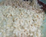 Foto langkah ke 3 dari resep Easy Mac N Cheese.
