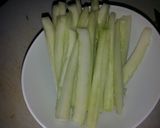 Foto del paso 1 de la receta: Pepino en salsa de ajo y tofu
