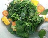 Foto langkah ke 3 dari resep Sayur Bening Bayam Jagung Wortel.