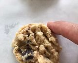 Gambar langkah 4 resipi Rice Bubbles Rock Cookies.