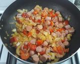 Foto del paso 5 de la receta: Lentejas salteadas, con verduras, panceta (y salchichas)